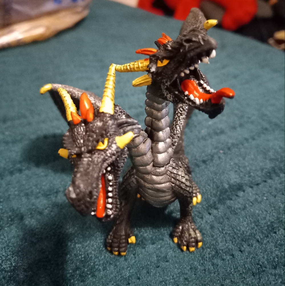 BULLYLAND TWO HEADED BLACK DRAGON PVC 4" FIGURE